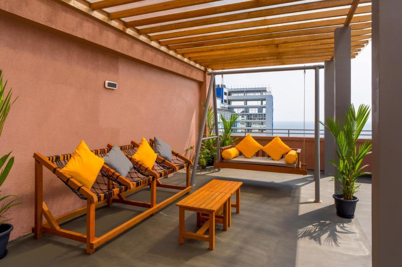 Manhattan Business Hotel, Мале Екстер'єр фото