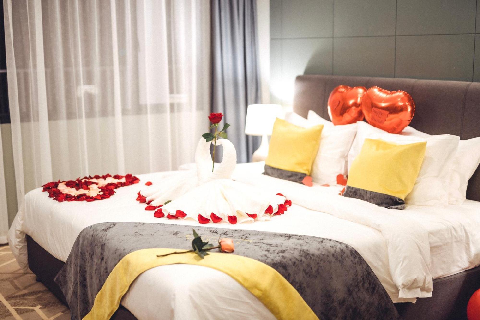 Manhattan Business Hotel, Мале Екстер'єр фото