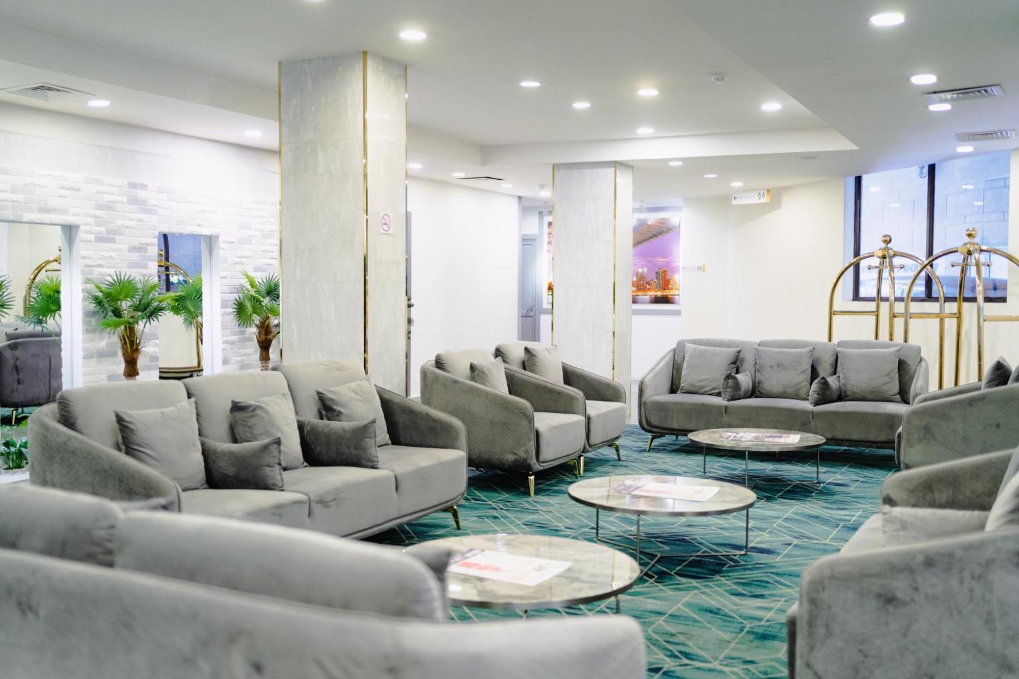 Manhattan Business Hotel, Мале Екстер'єр фото